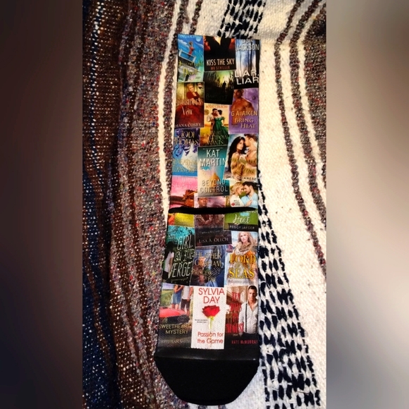 Romance Novel Socks - Picture 3 of 6